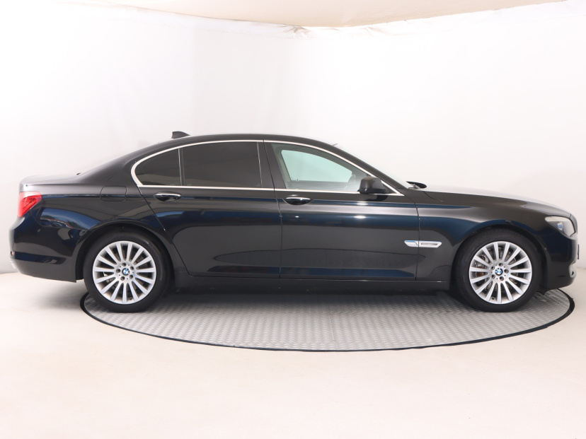 BMW 7, 2009
