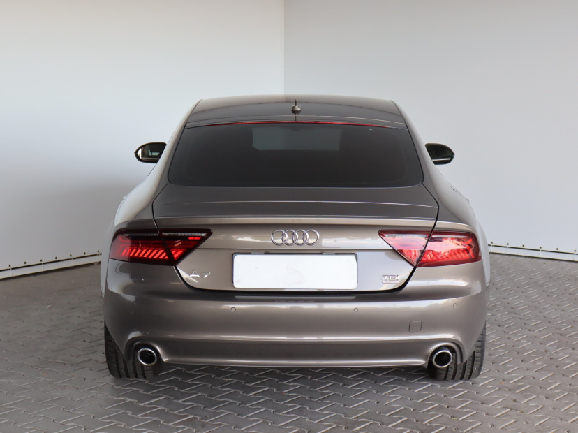 Audi A7, 2010