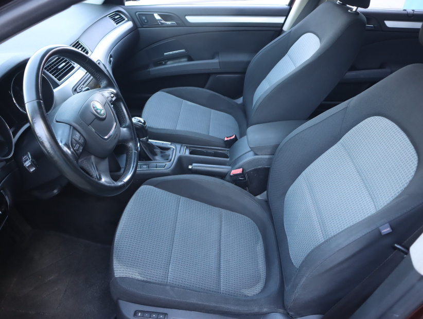 Škoda Superb, 2009
