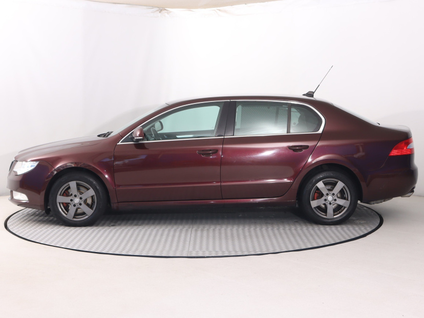 Škoda Superb, 2009