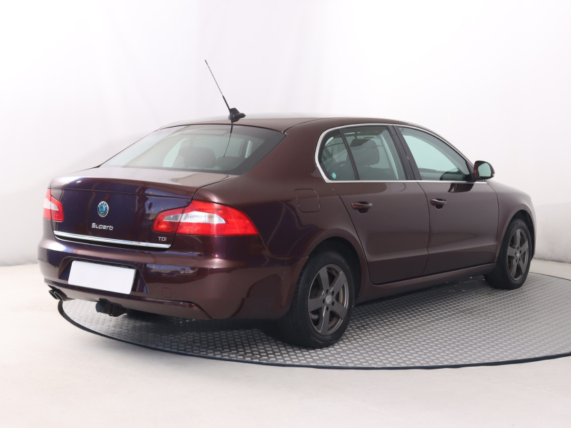 Škoda Superb, 2009