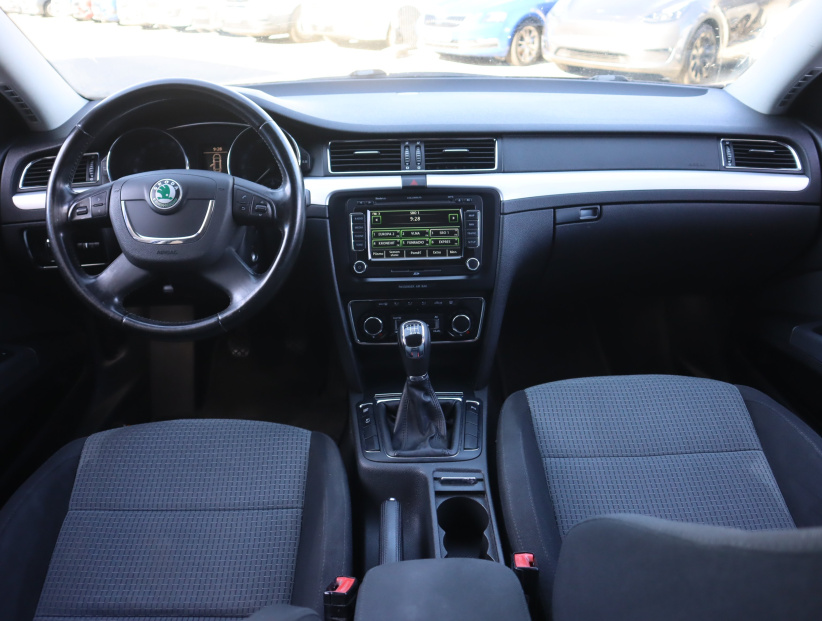 Škoda Superb, 2009