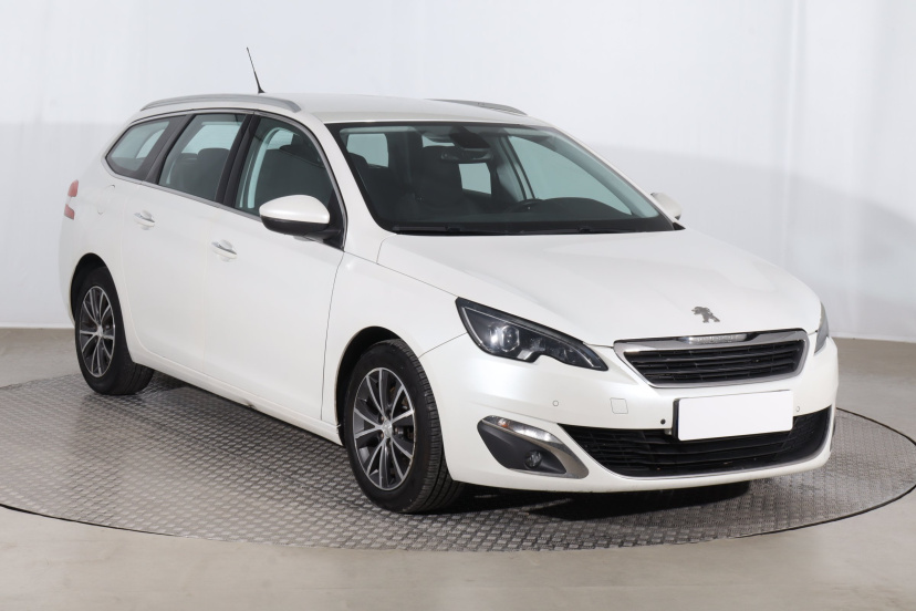 Peugeot 308, 2015