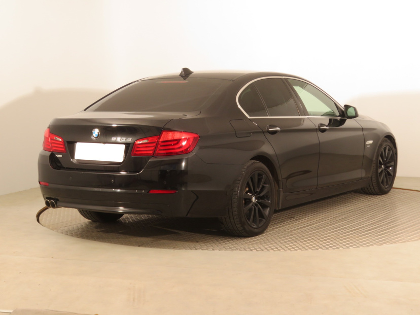 BMW 5, 2011