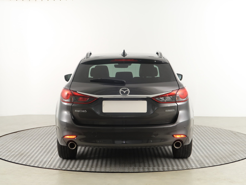 Mazda 6, 2022