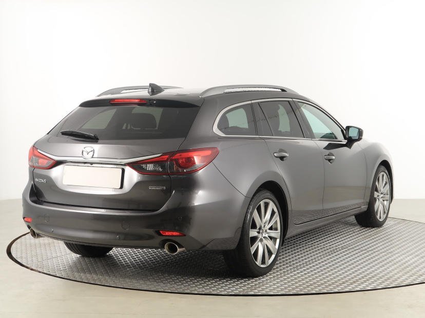 Mazda 6, 2022