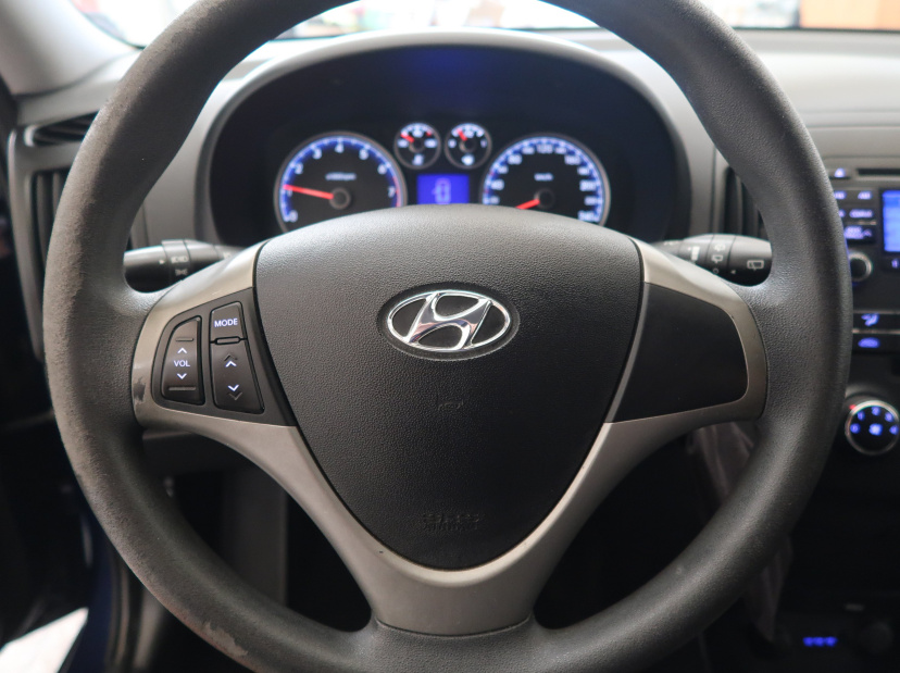 Hyundai i30, 2011