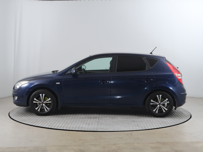 Hyundai i30, 2011