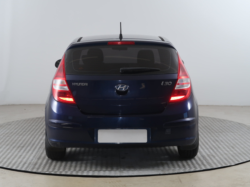 Hyundai i30, 2011