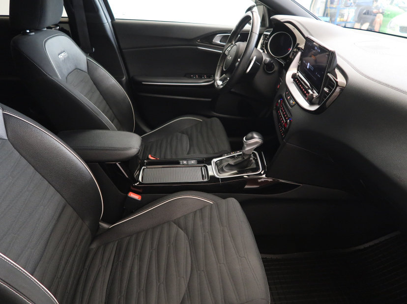 Kia ProCeed, 2022