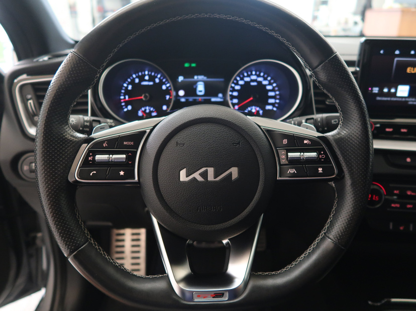 Kia ProCeed, 2022