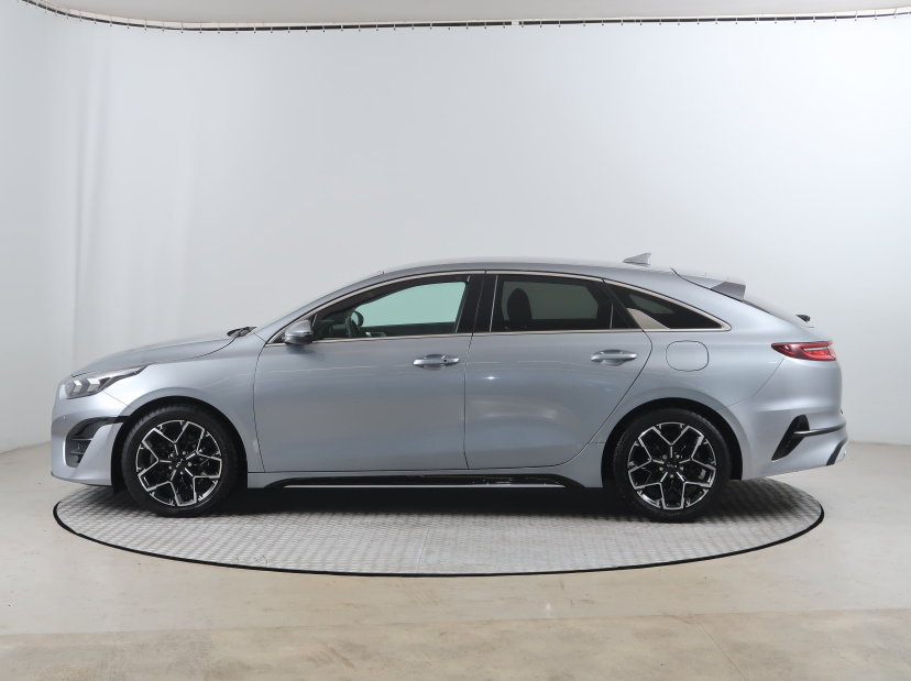 Kia ProCeed, 2022