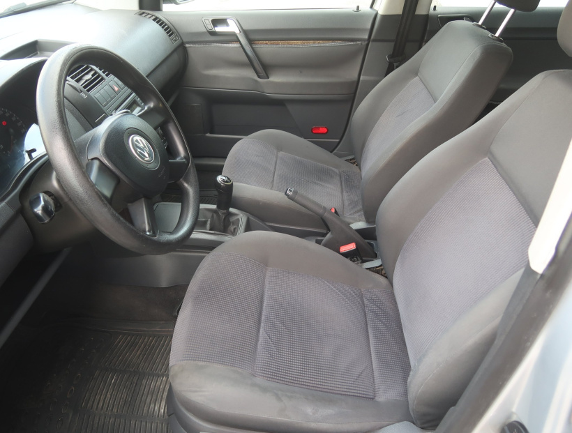 Volkswagen Polo, 2005