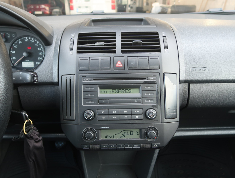 Volkswagen Polo, 2005