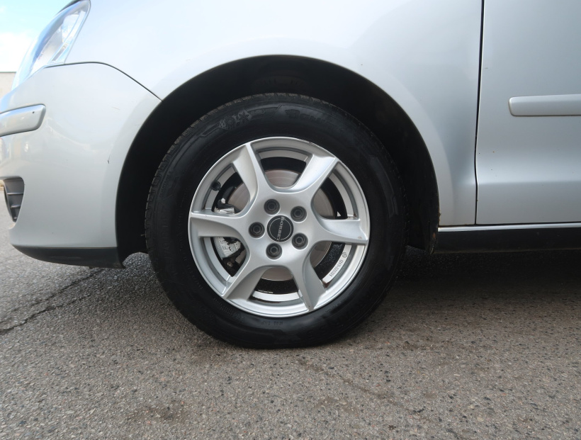 Volkswagen Polo, 2005