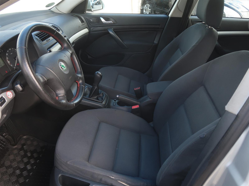 Škoda Octavia, 2005