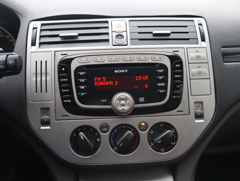 Ford Kuga, 2012
