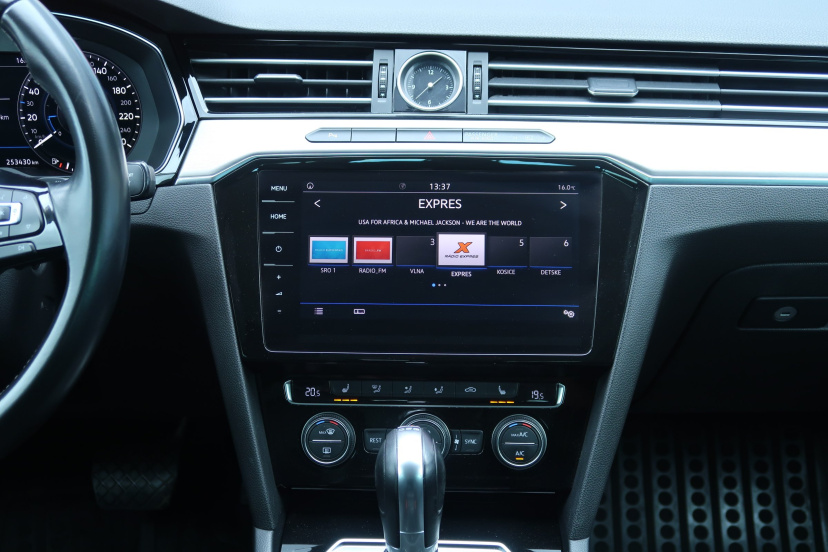Volkswagen Passat, 2018