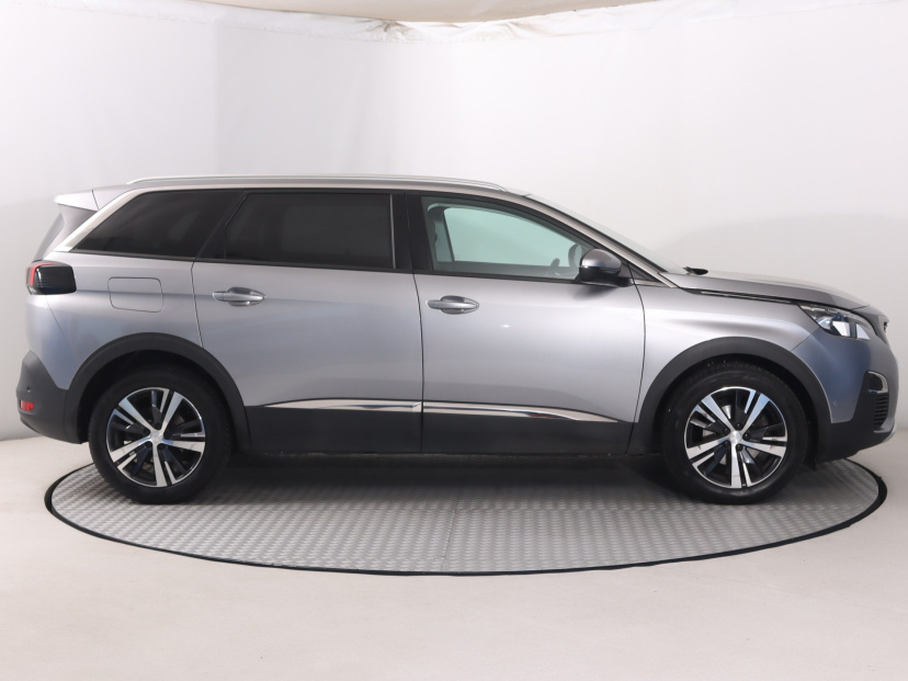 Peugeot 5008, 2020