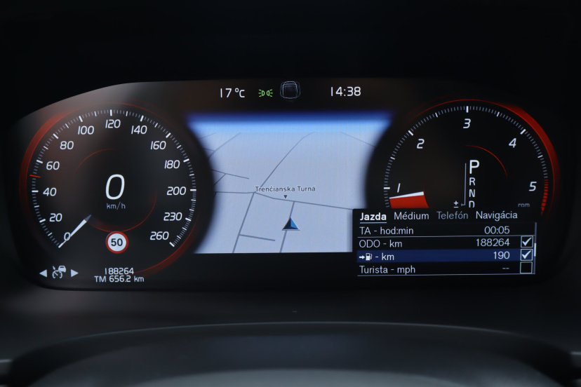 Volvo V90 Cross Country, 2020