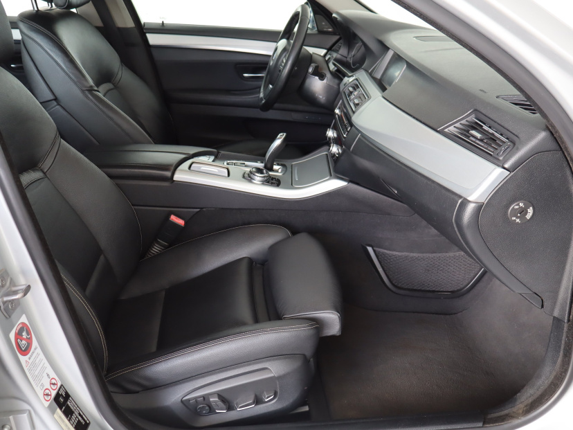 BMW 5, 2013