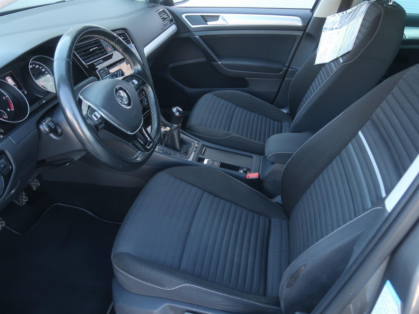 Volkswagen Golf, 2014