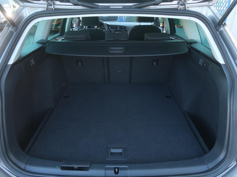 Volkswagen Golf, 2014