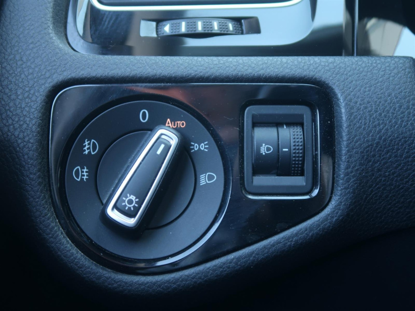 Volkswagen Golf, 2014