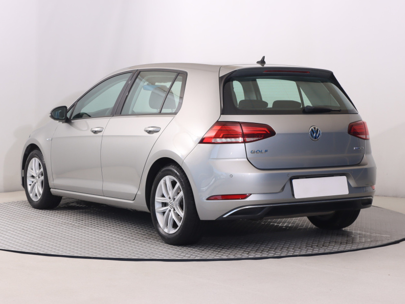 Volkswagen Golf, 2019