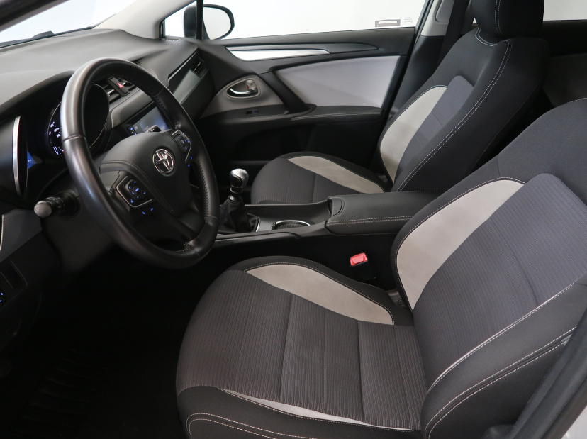 Toyota Avensis, 2016
