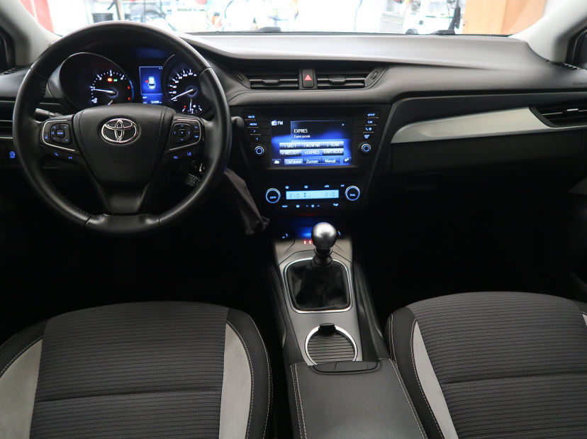 Toyota Avensis, 2016