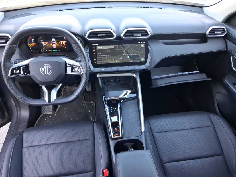 MG ZS SUV, 2025