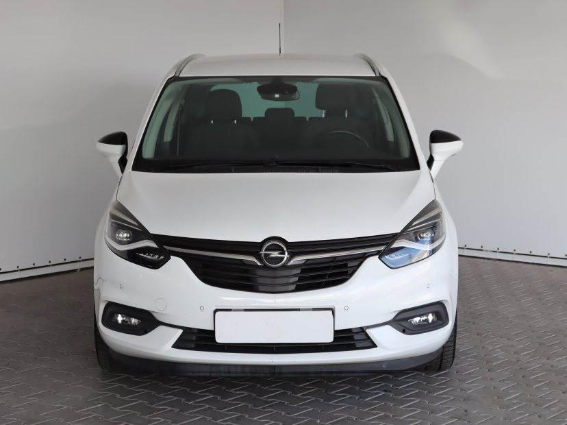 Opel Zafira Tourer, 2018