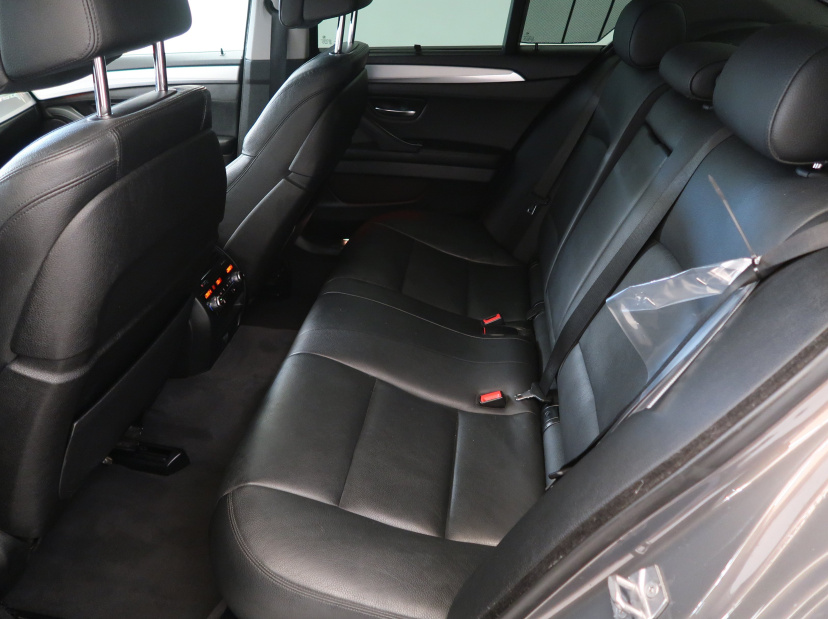BMW 5, 2016