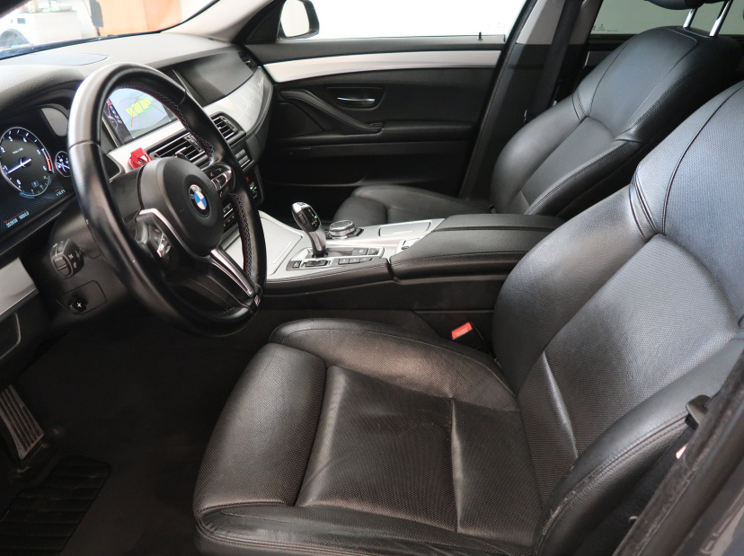 BMW 5, 2016