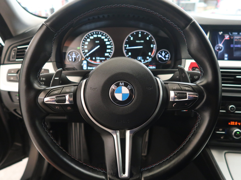 BMW 5, 2016