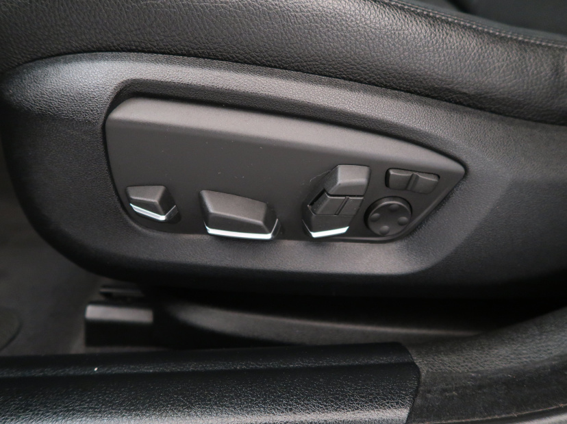 BMW 5, 2016