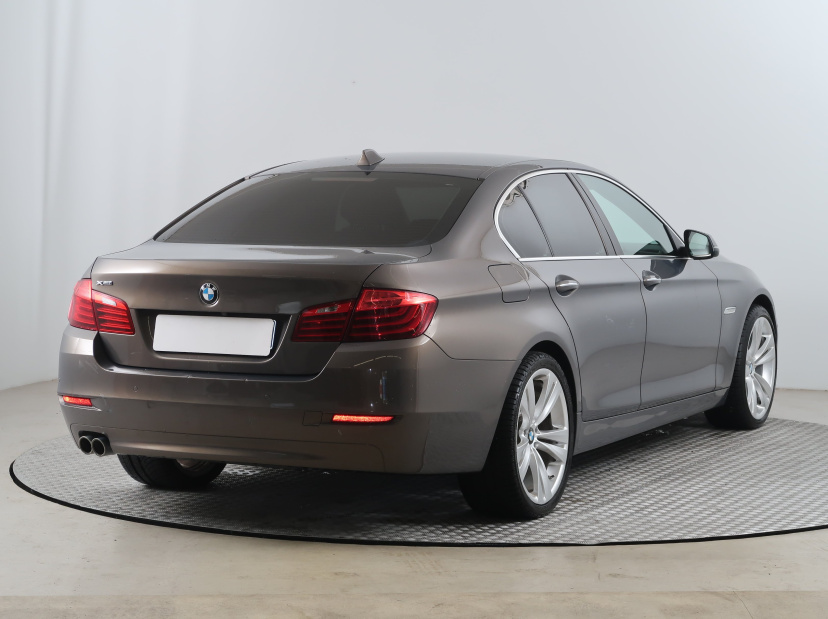 BMW 5, 2016