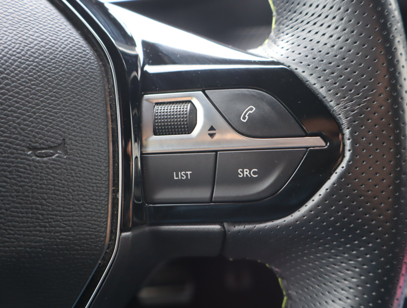 Peugeot e-208, 2021