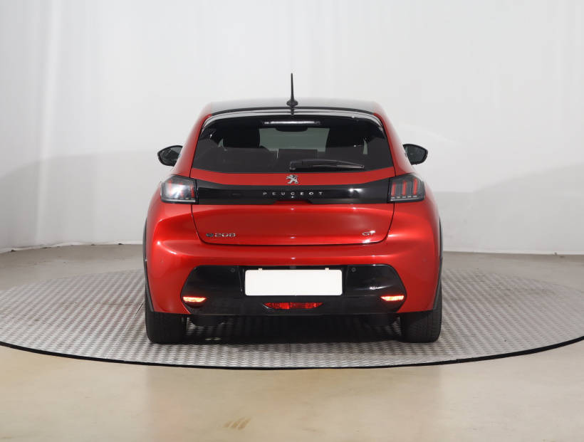 Peugeot e-208, 2021