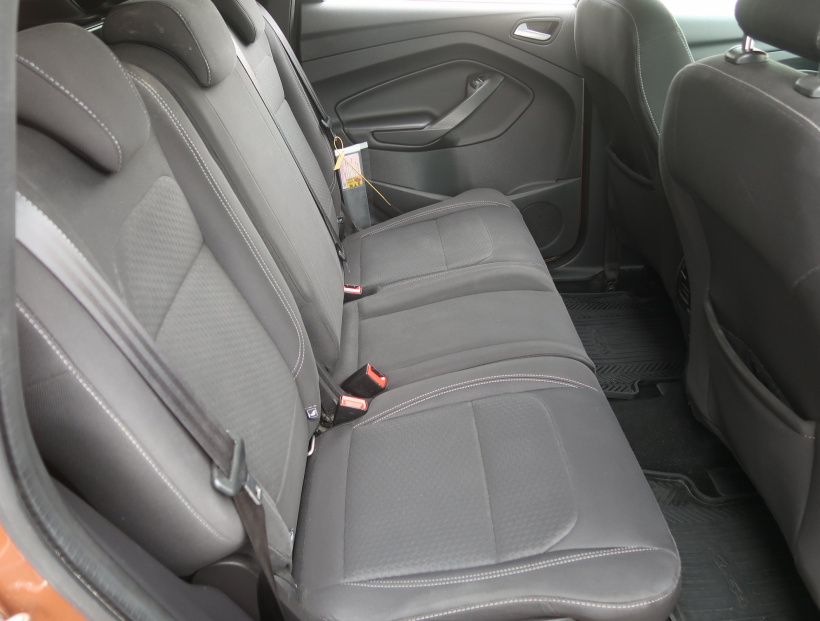 Ford Kuga, 2017