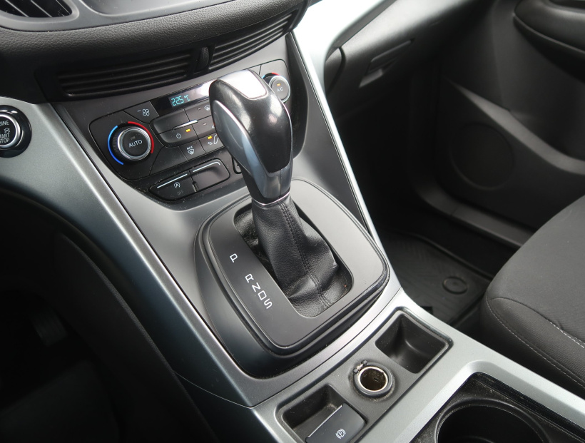 Ford Kuga, 2017
