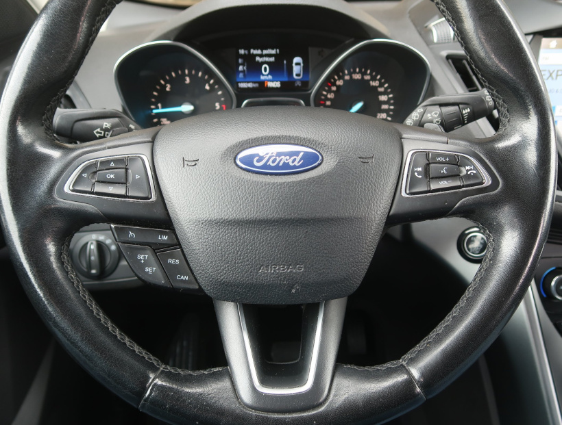 Ford Kuga, 2017