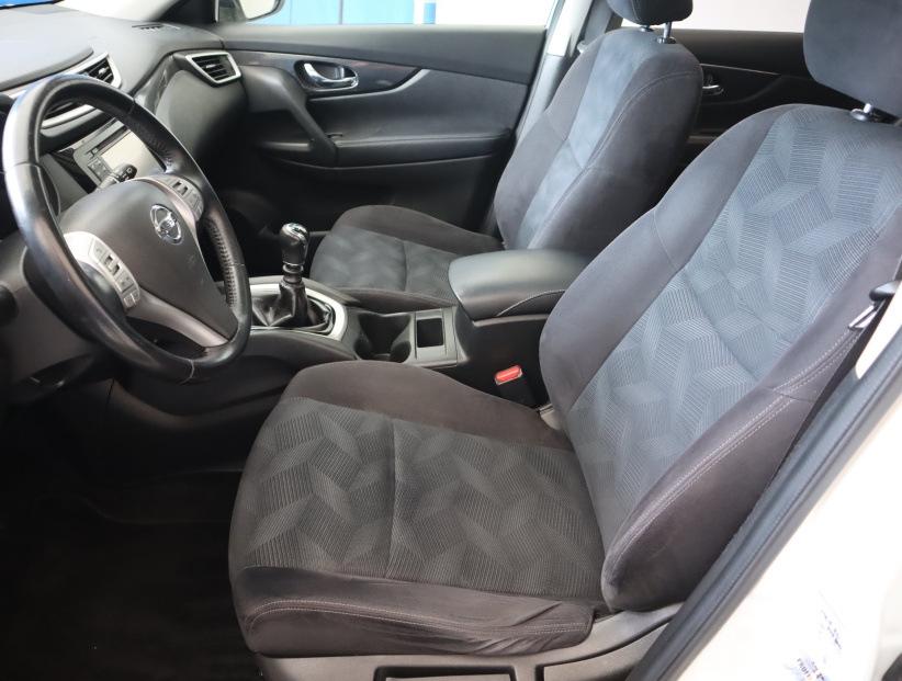 Nissan X-Trail, 2015