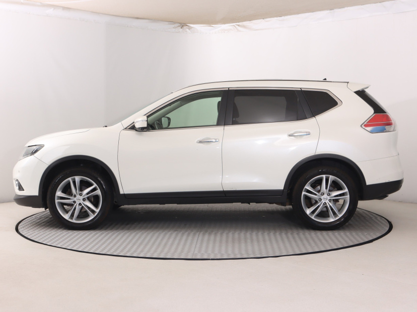 Nissan X-Trail, 2015