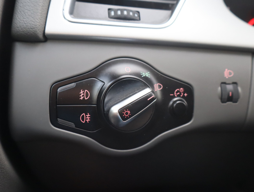 Audi A4, 2011