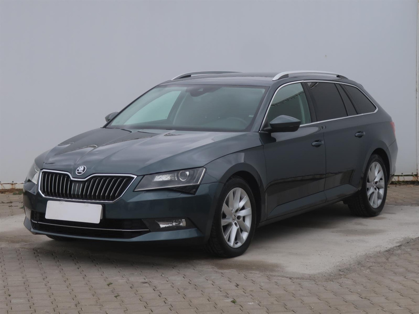 Škoda Superb, 2017