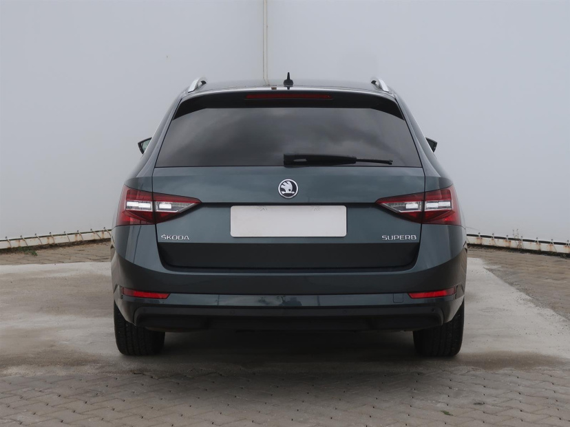 Škoda Superb, 2017