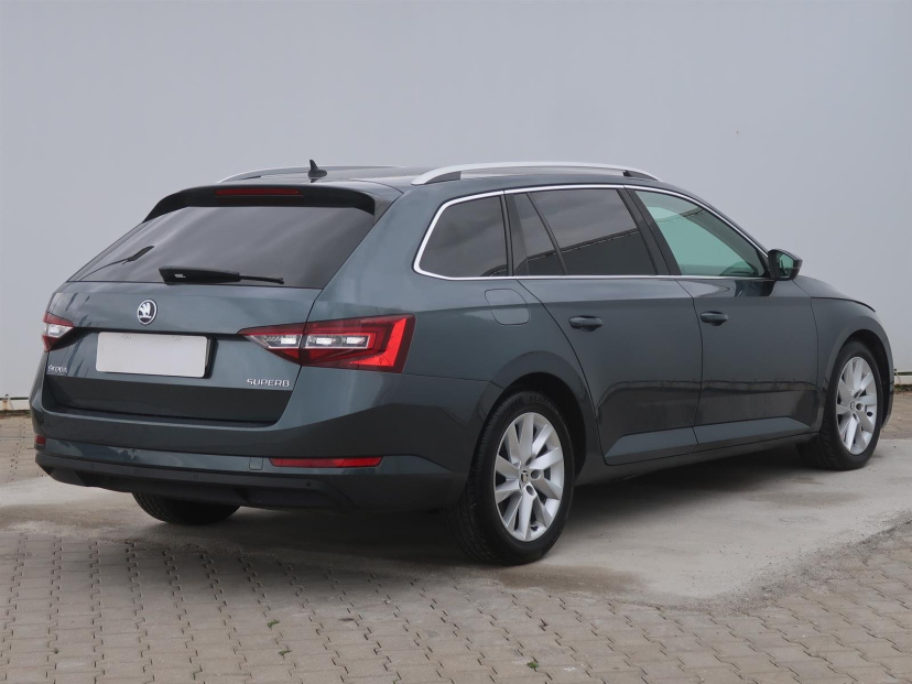 Škoda Superb, 2017
