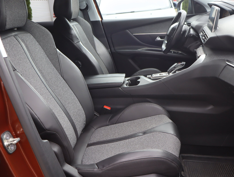 Peugeot 3008, 2017